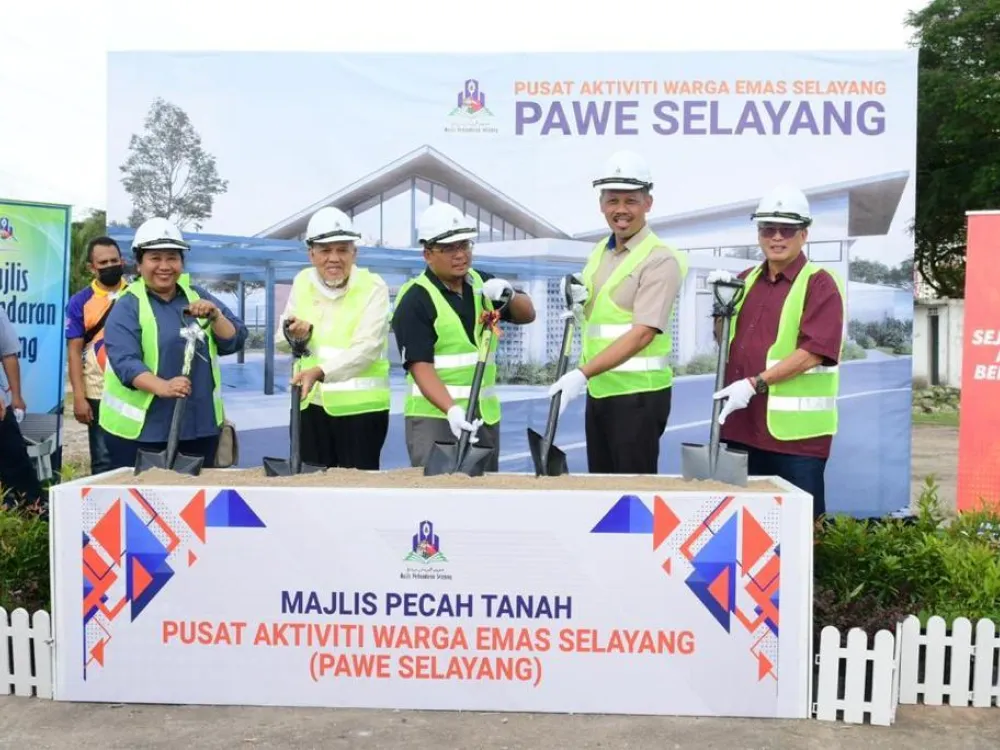 MAJLIS PECAH TANAH PAWE DAN PEMBUKAAN JALAN BAHARU RAINTREE