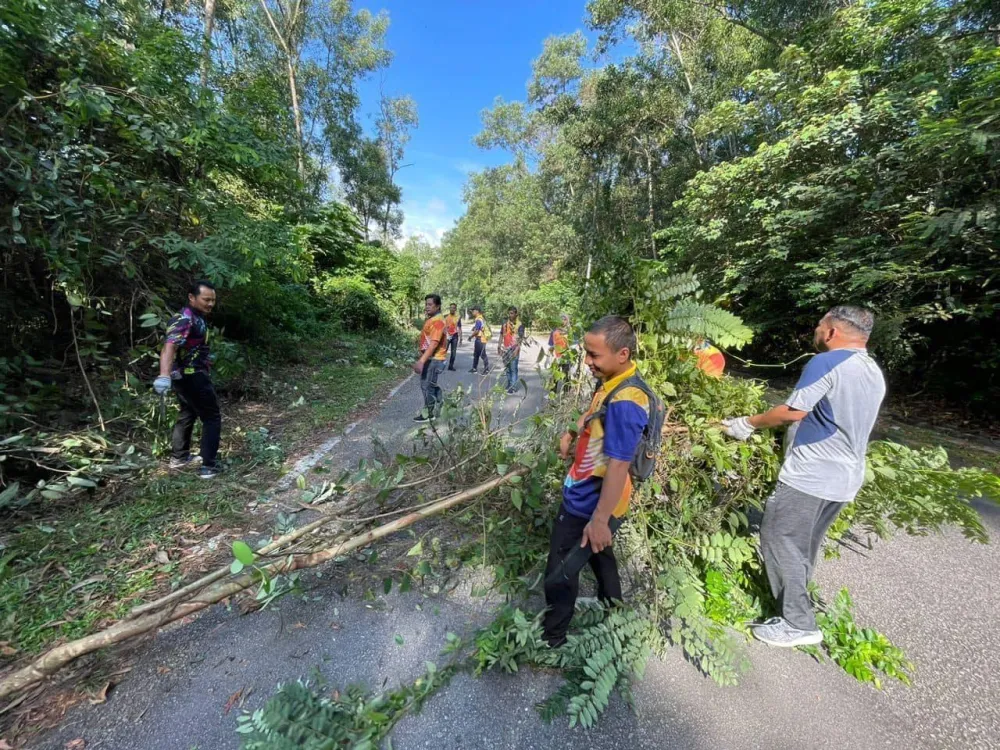 PROGRAM GOTONG ROYONG BERSAMA KOLEJ KOMUNITI SELAYANG