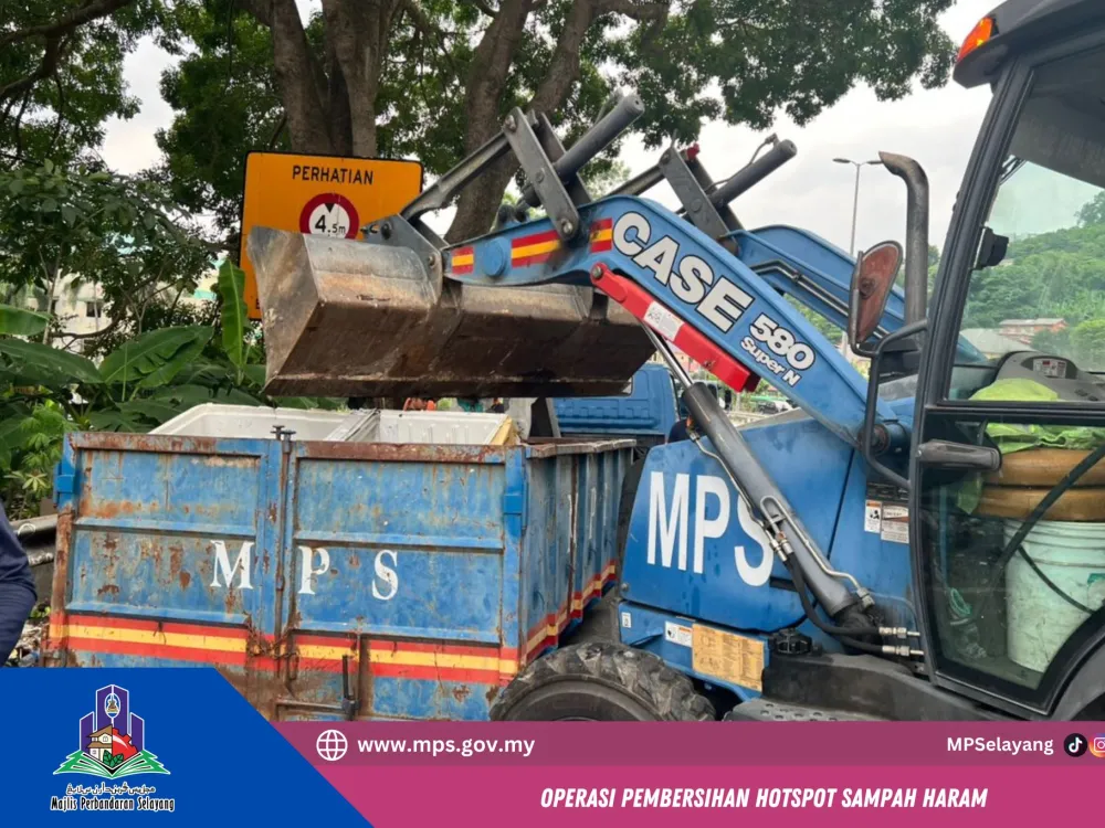 OPERASI PEMBERSIHAN HOTSPOT SAMPAH HARAM