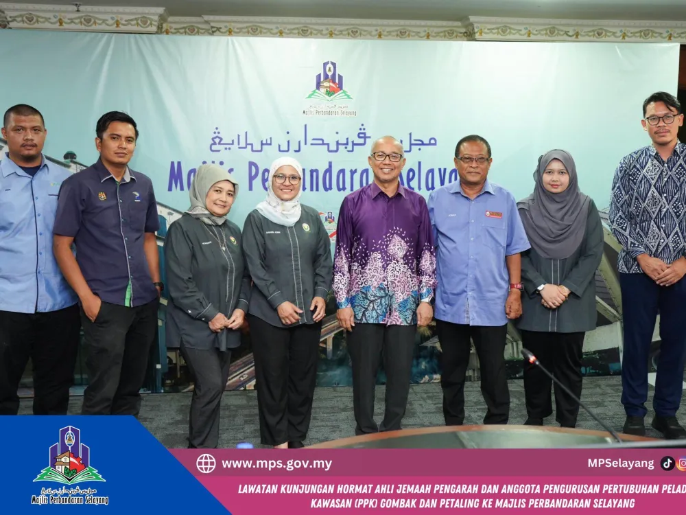 KUNJUNG HORMAT AHLI JEMAAH PENGARAH DAN ANGGOTA PENGURUSAN PERTUBUHAN PELADANG KAWASAN (PPK) GOMBAK DAN PETALING