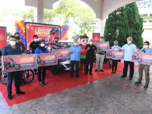 Majlis Penyampaian Hadiah Program Cabutan Bertuah Perdana Kempen Daftar Bayar Dan Menang Cukai Taksiran MPS 2021