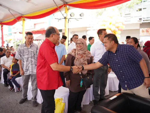 MAJLIS PERASMIAN PEMBUKAAN PASAR RAYA PERTAMA EHSAN MART
