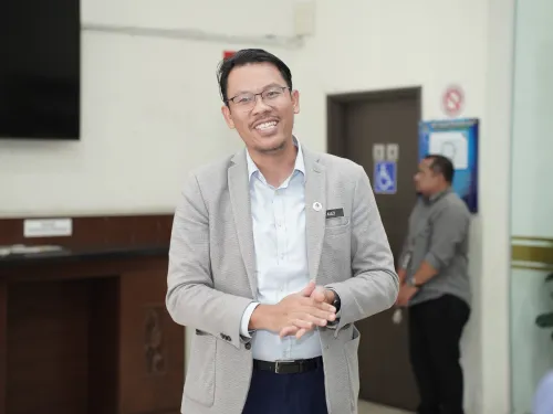 LAWATAN MP KEMAMAN KE MPS