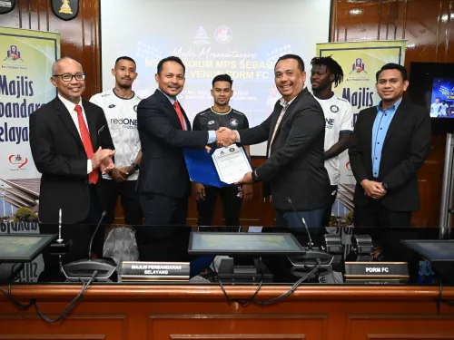 MAJLIS MENANDATANGANI MOU STADIUM MPS SEBAGAI 'HOME VENUE' BERSAMA POLIS DIRAJA MALAYSIA FOOTBALL CLUB