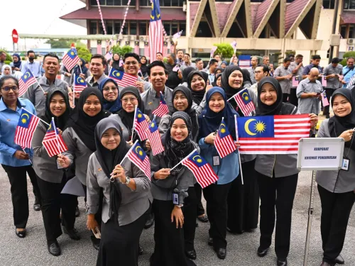 KEMPEN KIBAR JALUR GEMILANG PERINGKAT MPS