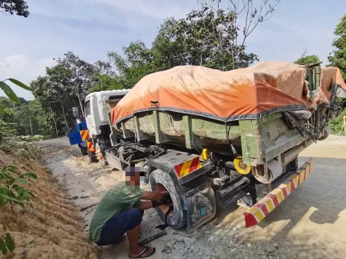 Pemantauan Aktiviti Pembuangan Sampah Haram