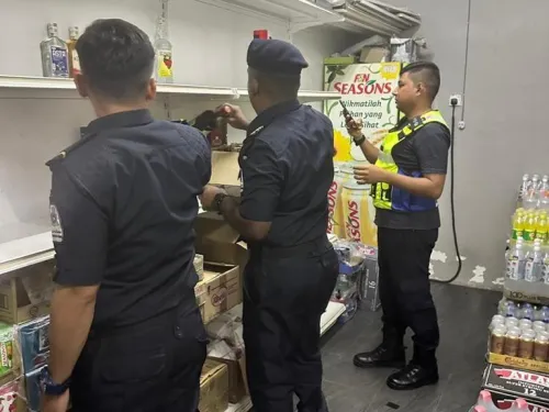 Pemilik Premis Perniagaan Dikenakan Tindakan Sitaan