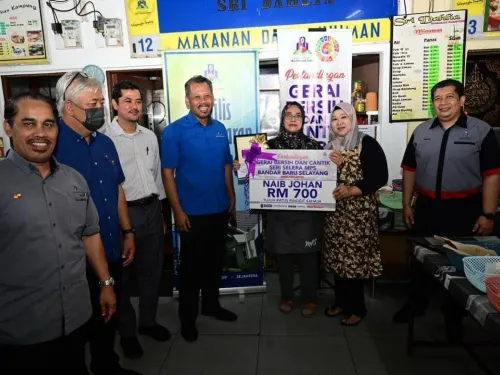 Program Gerai Cantik dan Bersih