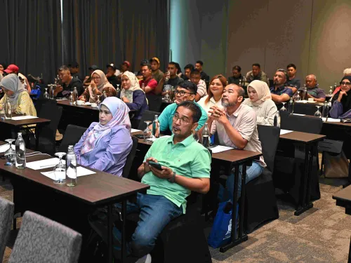 KURSUS ARBORIKULTUR PENJAGAAN KESIHATAN POKOK