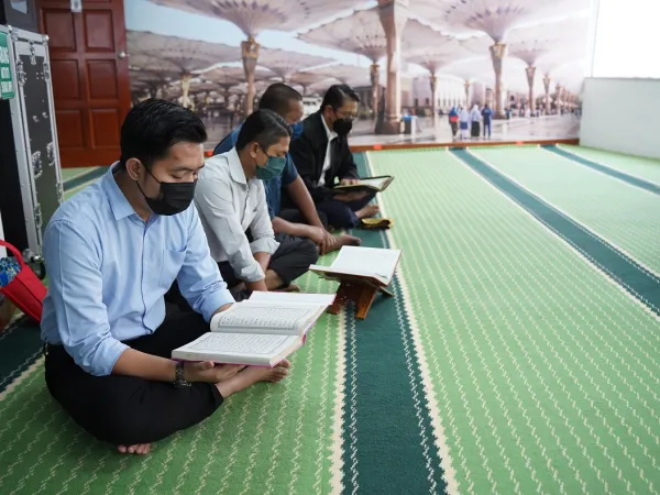 World #QuranHour