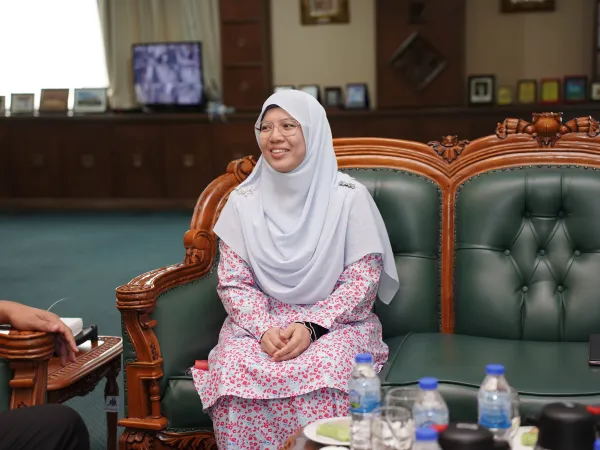 KUNJUNG HORMAT YB ANFAL KE MPS