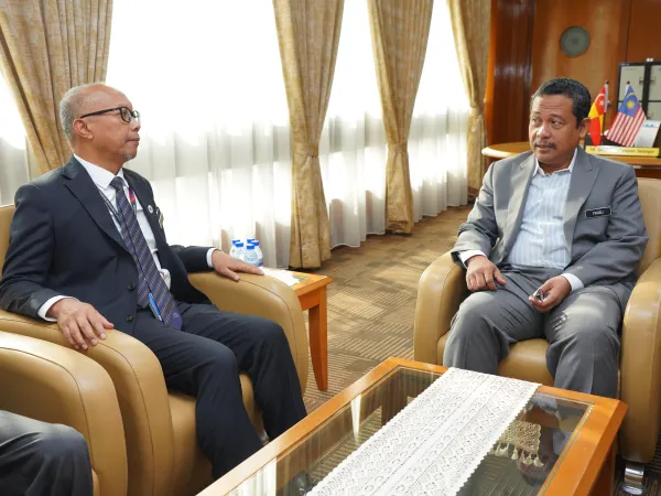 	MAJLIS AMANAT DAN PENYERAHAN SURAT PENEMPATAN SEBAGAI SETIAUSAHA MPS