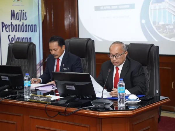 MESYUARAT PENUH & MAJLIS ANGKAT SUMPAH AHLI MAJLIS