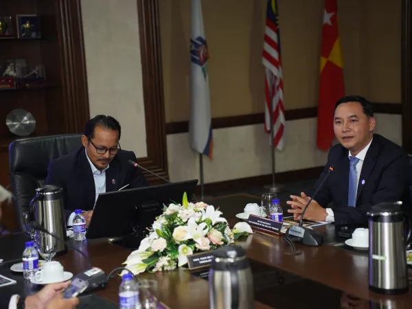 LAWATAN DARI THU DUC CITY PEOPLE'S COUNCIL, VIETNAM