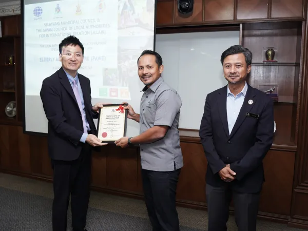 PENUTUP THE LOCAL AUTHORITIES INTERNATIONAL COOPERATION SPECIALIST DISPATCH PROJECT, JAPAN COUNCIL OF LOCAL AUTHORITIES FOR INTERNATIONAL RELATIONS (JCLAIR)