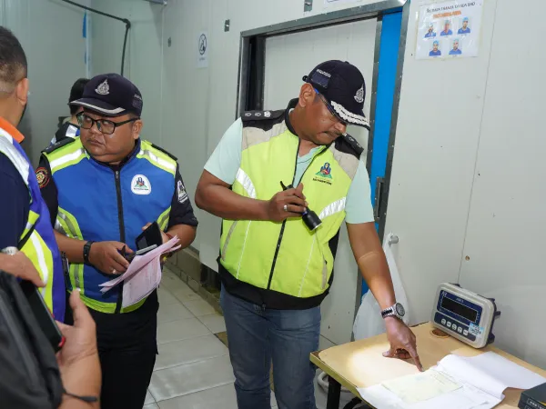 OPERASI KILANG PROSES AYAM