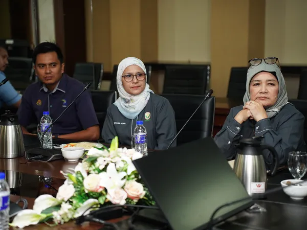 KUNJUNG HORMAT AHLI JEMAAH PENGARAH DAN ANGGOTA PENGURUSAN PERTUBUHAN PELADANG KAWASAN (PPK) GOMBAK DAN PETALING
