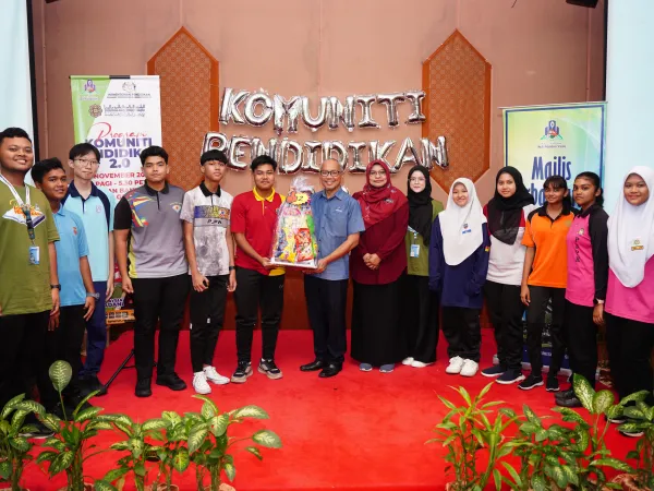 PROGRAM PENDIDIKAN 2.0 DI UIAM
