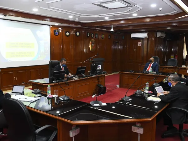 Mesyuarat Majlis Bil. 8 2021