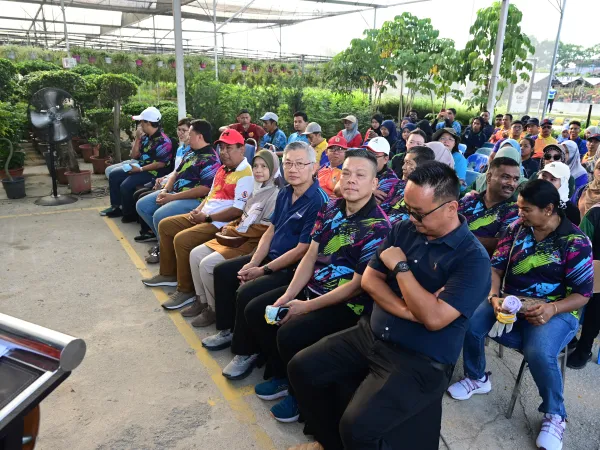 PROGRAM TANAM POKOK CSR RIZAB JALAN BERSAMA DAIKIN