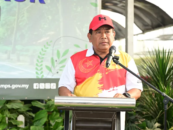 PROGRAM TANAM POKOK CSR RIZAB JALAN BERSAMA DAIKIN