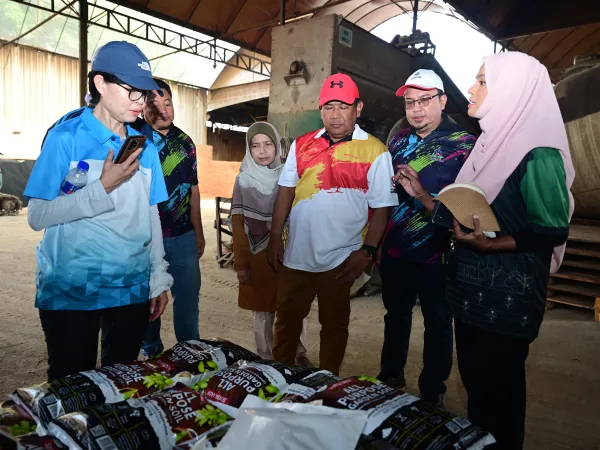 PROGRAM TANAM POKOK CSR RIZAB JALAN BERSAMA DAIKIN