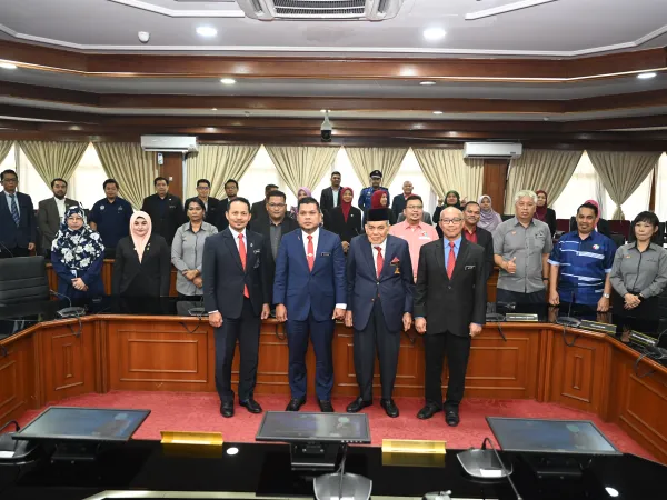 LAFAZ AKUAN TERIMA JAWATAN YDP MPS