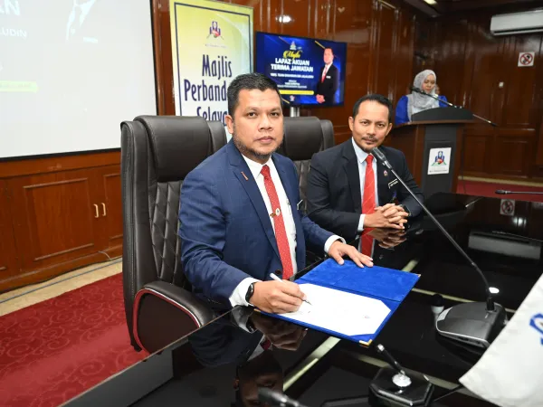 LAFAZ AKUAN TERIMA JAWATAN YDP MPS