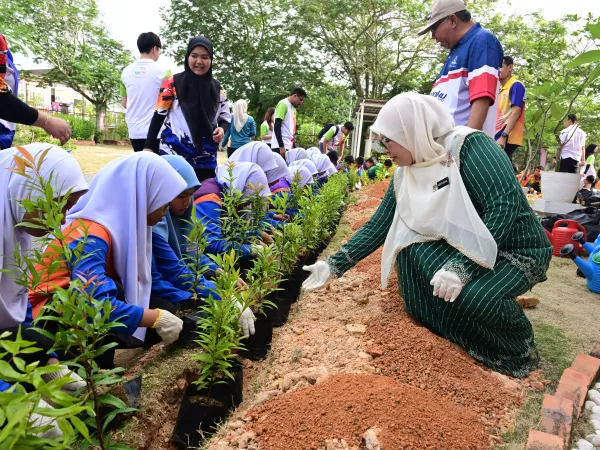 PROGRAM HARI ALAM SEKITAR SK SERI KUNDANG