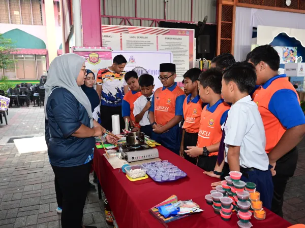 PROGRAM HARI ALAM SEKITAR SK SERI KUNDANG