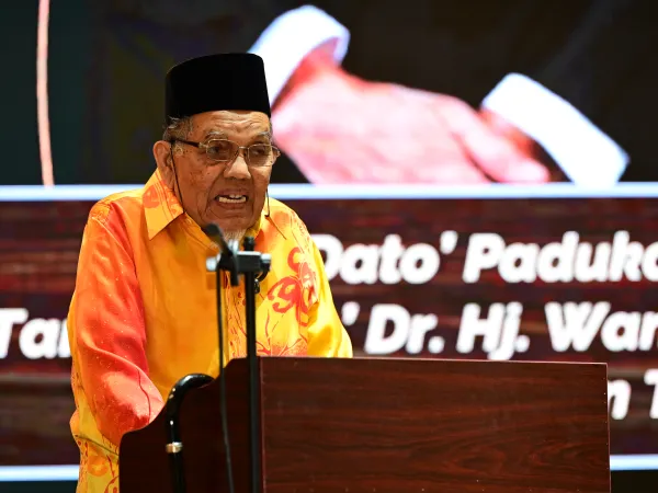 MAJLIS MAKAN MALAM PENGHARGAAN MANTAN ORANG BESAR DAERAH GOMBAK KEDUA