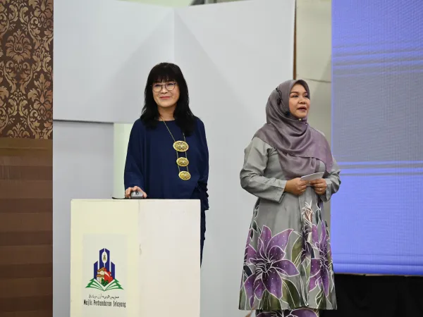 MAJLIS CABUTAN BERTUAH KEMPEN DAFTAR BAYAR DAN MENANG KAWASAN KAMPUNG
