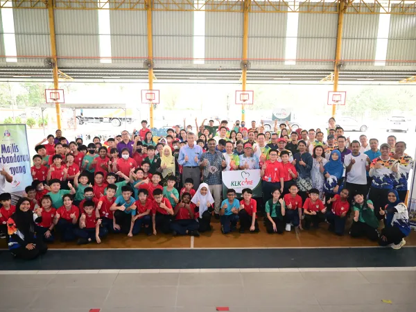 PROGRAM CSR DI SJK (C) KOTA EMERALD RAWANG