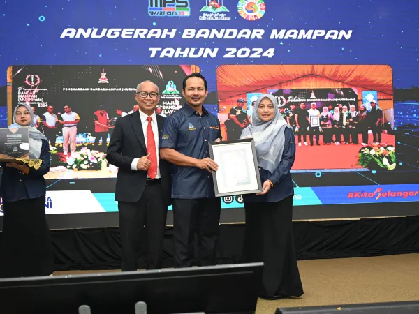 	PERHIMPUNAN BULANAN HOS OLEH JBTN PERANCANG