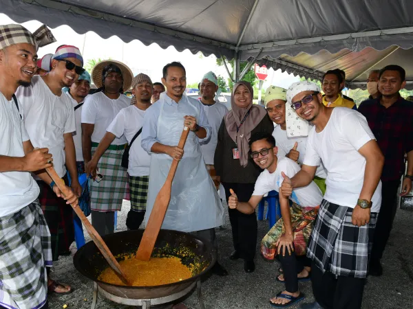 PROGRAM MEMASAK BUBUR LAMBUK