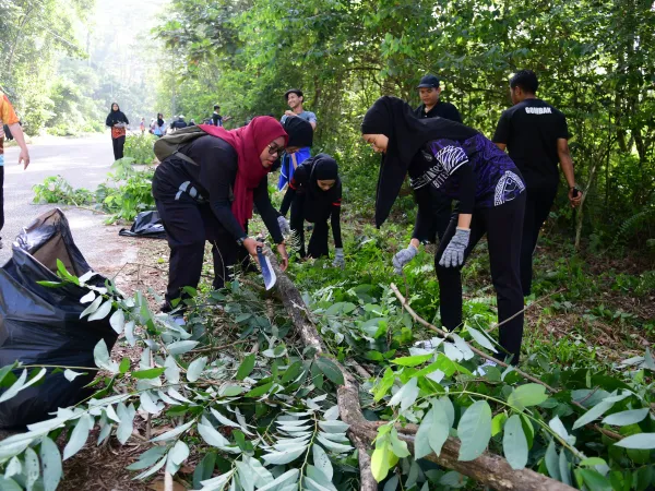 PROGRAM GOTONG ROYONG BERSAMA KOLEJ KOMUNITI SELAYANG