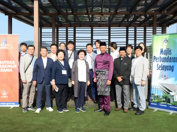 LAWATAN DARI TONGYEOUNG KOREA