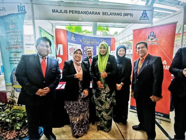Majlis Perasmian Garis Panduan Pendaftaran & Pelesenan Perniagaan Dalam Talian Negeri Selangor Dan Pameran Pelesenan Pihak Berkuasa Tempatan (PBT) Selangor