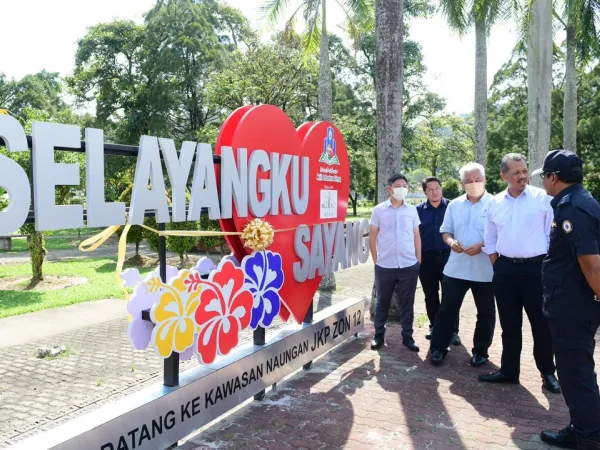 Perasmian Papan Tanda ‘Selayangku Sayang’