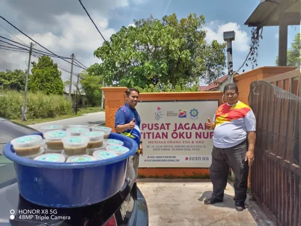 Program Jom Masak Bubur Lambuk Bersama Anak Muda
