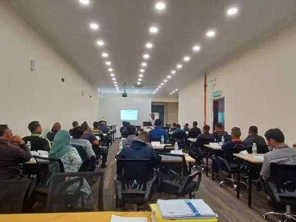 Kursus Pengendalian Tumpahan Bahan Kimia MPS
