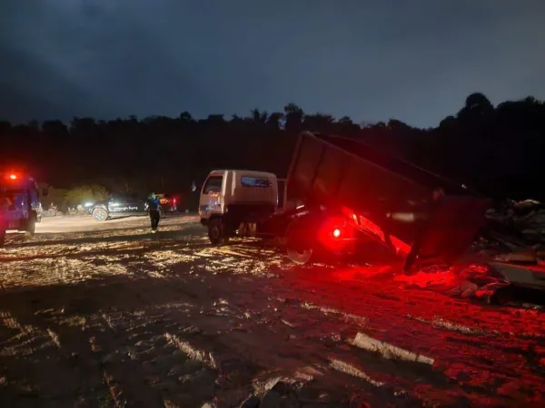 Lagi Lori Sampah Disita