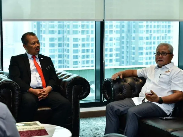 Kunjungan Hormat Ke Majlis Bandaraya Johor Bahru