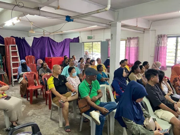 Sesi Penerangan Di Pangsapuri Lily, Taman Rawang Perdana 2