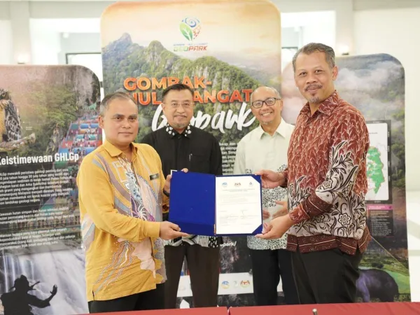 Majlis Penyerahan Rasmi Galeri Batu Arang Gombak-Hulu Langat Geopark