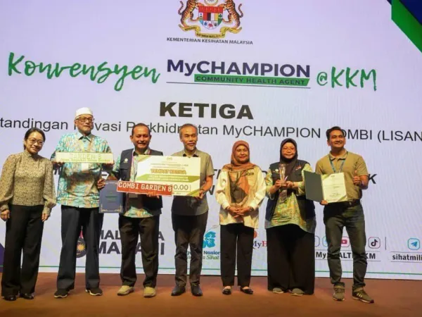 Pasukan COMBI Menang Pertandingan Projek Inovasi Perkhidmatan (Kategori Lisan)