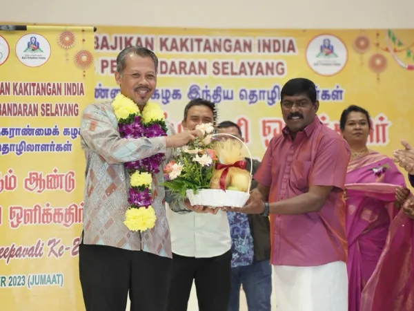 Majlis Sinaran Deepavali 2023