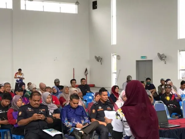 Taklimat Peniaga Tapak Segi Tiga Medan Puteri, Bandar Tasik Puteri
