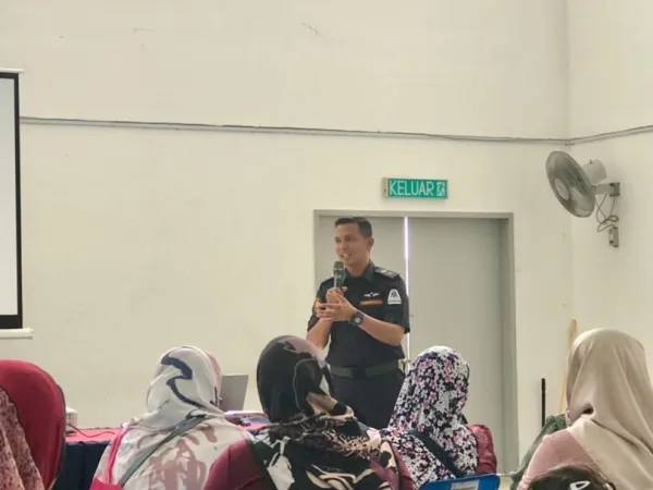 Taklimat Peniaga Tapak Segi Tiga Medan Puteri, Bandar Tasik Puteri