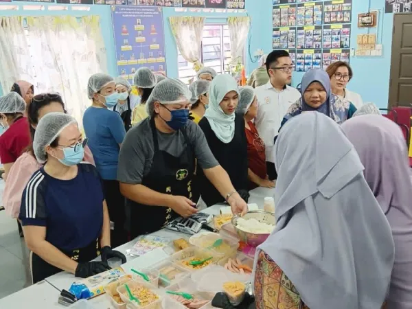 Bengkel Keusahawanan Membuat Sushi